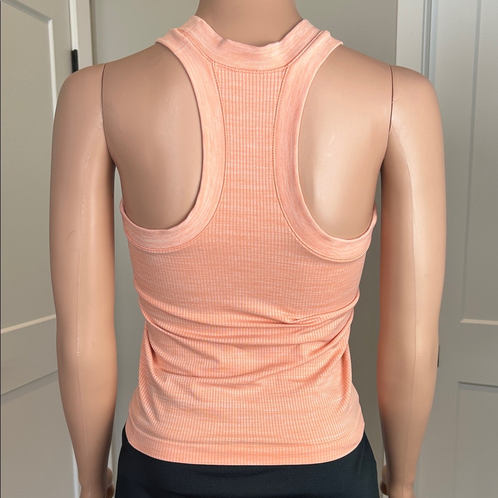 Athleta Peach Sleeveless Top - Picture 2 of 2